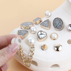 2024 nouveau bricolage strass chaussure fleur décoration accessoires chaussure fleur boucle détachable Crocodile breloque ensemble - Product Image 2