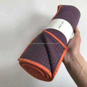 Serviette <span class=keywords><strong>de</strong></span> <span class=keywords><strong>yoga</strong></span> chaude OEM avec points antidérapants, tapis <span class=keywords><strong>de</strong></span> <span class=keywords><strong>yoga</strong></span> antidérapant, serviette absorbante pour le <span class=keywords><strong>yoga</strong></span> chaud, le bikram, le pilates et le fitness, 72 pouces x 26 pouces - Product Image 5