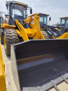 รถตักล้อยาง Liugong CLG862H 6 ตัน เครื่องยนต์ Cummins/Deutz กำลัง 180 กิโลวัตต์ ขับเคลื่อนล้อ สำหรับงานถนนและก่อสร้าง Liugong 856 862 <span class=keywords><strong>870</strong></span> - Product Image 1