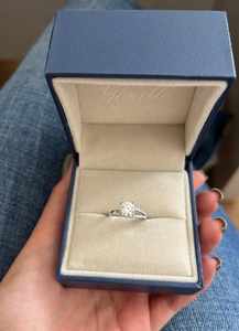 Anillo Solitario de Diamante 100% Natural con Certificación IGI en Oro de 14k, Joyería Fina de Lujo, Corte Clásico de 1 Quilate, Diseño de Tallo Dividido para Boda - Product Image 3