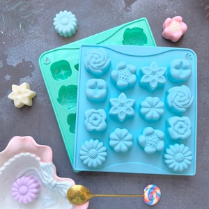 แม่พิมพ์เค้กขายส่ง 14 ช่อง แม่พิมพ์ซิลิโคนสำหรับทำขนมกัมมี่ บิสกิต พุดดิ้ง ของหวาน และแม่พิมพ์อบขนม - Product Image 3