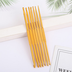 Ganchos de <span class=keywords><strong>ganchillo</strong></span> anodizados de <span class=keywords><strong>doble</strong></span> <span class=keywords><strong>punta</strong></span>: Herramientas de tejer duraderas de <span class=keywords><strong>doble</strong></span> <span class=keywords><strong>punta</strong></span> listas para stock de fábrica - Product Image 1