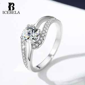 Venta al por mayor 925 anillo de bodas de plata esterlina pareja joyería nupcial fina ahueca hacia fuera 0.6ct 0.8ct Moissanite Zircon anillos para niñas - Product Image 1