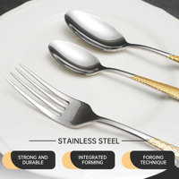 Couverts de mariage royal Argenterie de luxe en acier inoxydable de haute qualité Cuillère et fourchette en or Ensemble de couverts de restaurant