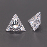 Triangle Cut Lâche Gemstone Synthétique 3*3mm-12*12mm Blanc Cz Zircon Pierre Zircon Cubique