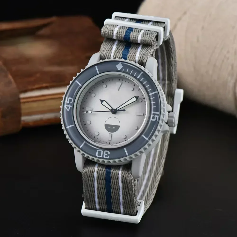 Orologio Al Quarzo Vintage CIVO Orologio Da Polso Uomo In Acciaio Inox, Quadrante Argento, Movimento Al Quarzo Giapponese, Impermeabile 3ATM, Regalo Elegante Orologio Acciaio Inossidabile