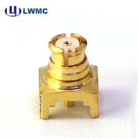 Connecteur RF LWMC SMP femelle 4 pattes monté sur circuit imprimé jusqu'à 18 GHz, plaqué or, VSWR max 1.3