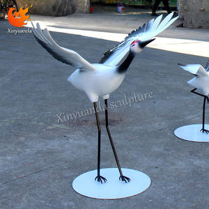 Sculpture d'oiseau grue à couronne rouge en acier inoxydable pour extérieur, peinte, décoration animale paysagère, produit artisanal en métal - Product Image 6