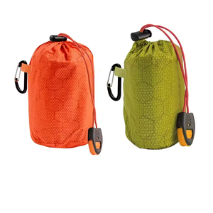 Camping emergencia cálido triángulo película de aluminio tienda al aire libre portátil impermeable manta de emergencia - Product Image 5