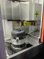 Torno vertical CNC VTC700 de columna única de alta resistencia para mecanizado de ruedas de aleación y tambores de freno