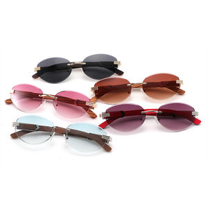 แว่นกันแดดไร้กรอบทรงครอสบอร์เดอร์สำหรับผู้หญิง เลนส์โพลาไรซ์ PC กรอบโลหะ ขาแว่นไม้ น้ำหนักเบา แฟชั่น ป้องกันรังสียูวี 400 - Product Image 3