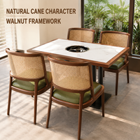 Ensemble de table et de chaises de restaurant au design minimaliste, robuste, durable et confortable, avec plateau en pierre frittée pour hôtel et banquet