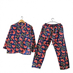 Ensemble pyjama en coton 100% à imprimé floral, manches courtes, vêtements de nuit tissés, vêtements de détente, cadeau pour elle - Product Image 3
