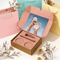Boîte d'emballage en carton personnalisée de couleur rose poudré avec impression intérieure sur le thème de la beauté, boîte d'expédition pour les ensembles de maquillage et de produits cosmétiques