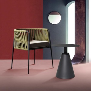 Chaise de jardin moderne et minimaliste en rotin tressé et structure en fer pour balcon ou cour de villa - Product Image 2