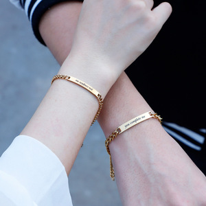 <span class=keywords><strong>Bracelet</strong></span> de couple en acier inoxydable Logo personnalisé/Nom/Mots <span class=keywords><strong>Bracelet</strong></span> personnalisé <span class=keywords><strong>Bracelet</strong></span> en plaque vierge pour hommes et femmes <span class=keywords><strong>Bracelet</strong></span> cubain - Product Image 4