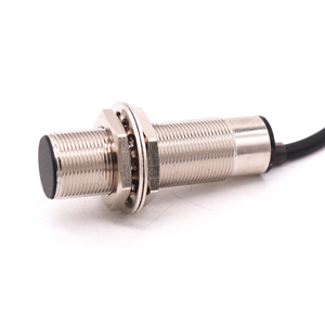 M18 Metal Housing Photoelectric Sensor Analog voltage outputl 10cm sensing 30VDC 3 WIRES diffuse reflection - Product Image 3