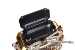 กระเป๋าคลัทช์ทรงขวดน้ำหอม ประดับเพชรเทียม สายโซ่ ปิดซิป ความจุ 1-1.9 ลิตร เหมาะสำหรับงานปาร์ตี้ยามเย็น - Product Image 5