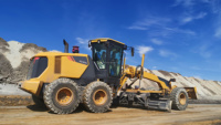 Niveleuse à moteur 4230D à rayon de braquage compact pour les chantiers de construction municipale étroits
