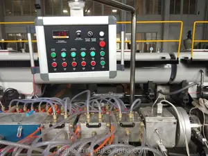 Jiangsu Zhangjiagang Pvc Upvc Deuren En Ramen Frames Profielen Extrusie Making Machine
