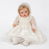 Ensemble Robe de Baptême Ivoire pour Poupée Reborn 43cm, avec Corsage Perlé à la Main, Bonnet et Chaussons, Robe de Poupée de Luxe Personnalisée OEM/ODM