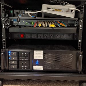 Chúng tôi tiêu chuẩn 8 cửa hàng IP66 đánh giá Hợp kim nhôm điện dải bảo vệ tăng nặng Rack-Mount PDU cho máy chủ Kệ 240V - Product Image 5