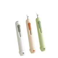 Enfileur ménager 2-en-1 pour machine à coudre, cueilleur de fil et couteau à enlever avec aiguille à œil ouvert pour faciliter l'enfilage