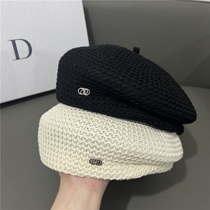 Béret Tendance pour Femme, Style Japonais Respirant, Chapeau d'Artiste Amincissant le Visage, Polyvalent pour Printemps, Automne, Été, Vente en Gros - Product Image 1