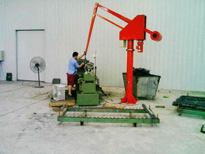 <span class=keywords><strong>Petite</strong></span> <span class=keywords><strong>grue</strong></span> de camion <span class=keywords><strong>avec</strong></span> <span class=keywords><strong>contrepoids</strong></span> de levage à 7 vitesses, flèche hydraulique pour applications légères - Product Image 2