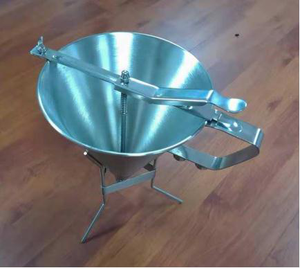 Distributeur de pâte à crêpes en acier inoxydable pour crêpes et gaufres - Product Image 3