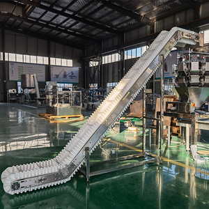 Bande transporteuse en PVC de qualité alimentaire avec garde-plaque de protection pour le <span class=keywords><strong>transport</strong></span> de thé, de maïs en granulés, de fruits et légumes, et de matériaux de rebut - Product Image 5