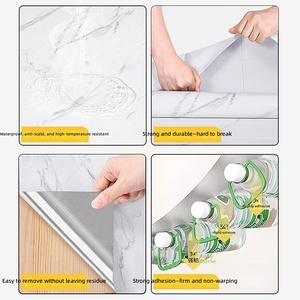 Autocollant mural en PVC pour cuisine, résistant à l'huile <span class=keywords><strong>et</strong></span> à l'eau, papier peint auto-adhésif résistant à la chaleur pour crédence <span class=keywords><strong>de</strong></span> <span class=keywords><strong>cuisinière</strong></span>, revêtement <span class=keywords><strong>de</strong></span> placard, vente en gros OEM - Product Image 3