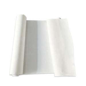 Tissu non tissé en coton égyptien 100% Elmo Jeddah blanc à pois pour Swiss 190g Curious George Fleece 220z tissu imprimé flocon de neige - Product Image 3
