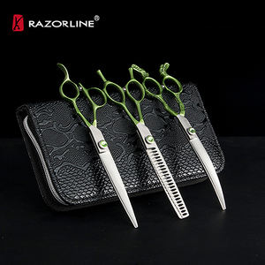 <span class=keywords><strong>Pet</strong></span> <span class=keywords><strong>Grooming</strong></span> Scissors Set Caixa De Couro Prata Verde Eco Tesoura De Aço Inoxidável Offset Handle para a Limpeza Do Cabelo Do Cão - Product Image 1