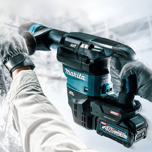 Marteau de démolition électrique Makita HM001G 40V avec batterie lithium rechargeable - Product Image 2