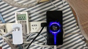 อะแดปเตอร์ชาร์จเร็วคุณภาพสูง 120W หัวปลั๊กแบบ EU พร้อมสายชาร์จ Type C 6A สำหรับ Xiaomi 120W - Product Image 4