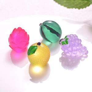 Fruits lumineux pastèque <span class=keywords><strong>fraise</strong></span> raisin en résine 3D, micro-paysage en résine DIY, terrarium, veilleuse, décoration de bureau miniature, ensemble cadeau - Product Image 3