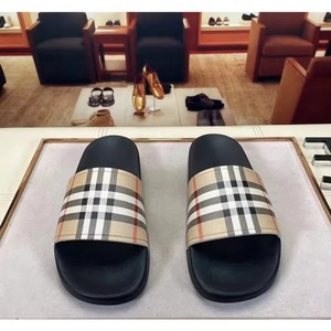 Designer stylish summer black beach <b>sandals</b>, wholesale available, outdoor non-slip casual slippers. - Product Image 2