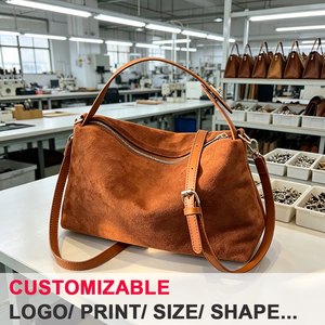 Sac à Main de Luxe Vintage pour Femme en Daim Synthétique Mat, Bandoulière Messager Travers, Housse d'Oreiller avec Fermeture Éclair à Lettre Personnalisée - Product Image 1