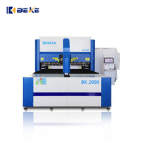 Centre de pliage de tôles CNC entièrement automatique à changement d'outils flexible