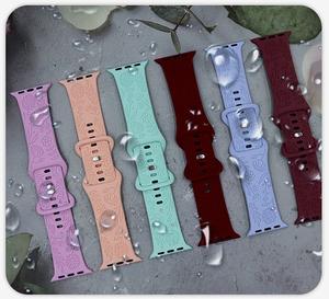 Correa de reloj de silicona en relieve favorita del cliente Compatible con reloj inteligente de 18mm 20mm para <span class=keywords><strong>Huawei</strong></span> GT4 GT3 <span class=keywords><strong>GT2</strong></span> correas de reloj deportivas - Product Image 1