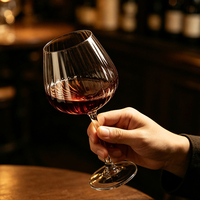 Verre à vin de Bourgogne côtelé de 670 ml (22,6 oz), cristal optique sans plomb de qualité supérieure, gobelet à vin rouge pour hôtel, restaurant, bar