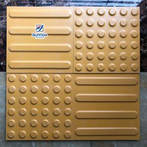 Aceras de pavimentación de guía ciega en lugares públicos textura direccional punteada colores puros antideslizantes gran oferta azulejos de porcelana - Product Image 1