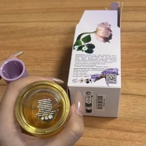 น้ำมันฉีดผมกลิ่นผลไม้สดชื่น 50 มล. สำหรับผู้หญิง ยี่ห้อ Gisou สูตรบำรุงล้ำลึก ช่วยรักษาความชุ่มชื้น ผลิตอย่างพิถีพิถัน สำหรับผู้ค้าส่ง - Product Image 6