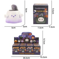 Vente en gros Halloween : Figurine de collection mystère en résine peinte à la main, motif fantôme farceur, avec cristal et citrouille magique rare, type Pai Blindbox DIY