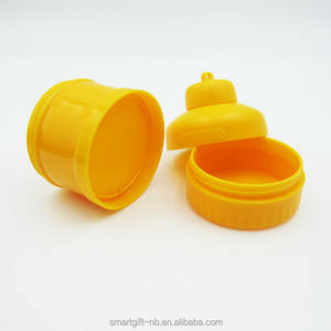 Sans BPA Portable 100ml <span class=keywords><strong>Logo</strong></span> personnalisé autocollant étiquette prétravail protéine conteneur supplément protéine poudre entonnoir avec porte-clés - Product Image 3