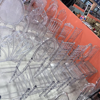 Transparente Kristall-Restaurantstühle Hotels Events Neues Design Outdoor-Bankett Acryl-Veranstaltungsstühle