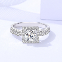 Mode carré diamant bagues 925 bijoux de fiançailles en argent Sterling brillant princesse coupe Moissanite anneaux pour les femmes