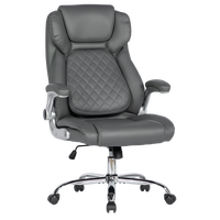Chaise de bureau exécutive rembourrée avec appui-tête fixe, coutures en losange, accoudoirs rabattables et base chromée pour bureau de travail