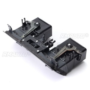 แผงช่องระบายอากาศบนแผงหน้าปัดรถยนต์ MR308038 สำหรับมิตซูบิชิ ปาเจโร มอนเตโร V31 V32 V33 - Product Image 4
